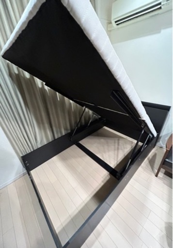 【定価80000円】跳ね上げ式ベッド セミダブル 収納 コンセント付　リフトアップ