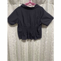 SPINNS トップスの画像