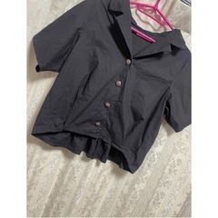 SPINNS トップスの画像