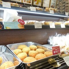 【急募！】四条駅・烏丸駅直結！京都の人気ベーカリーでの接客・販売のお仕事♪※ジモティーが掲載している求人となりますの画像