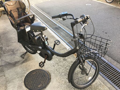 地域限定送料無料　ブリヂストン　ビッケ2　三人乗り　12,8AH　子供乗せ　グレー　パスバビー　ギュットアニーズ　神戸市　電動自転車