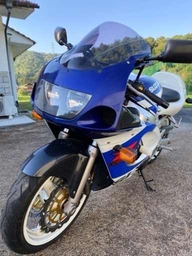 スズキ　gsx-r600