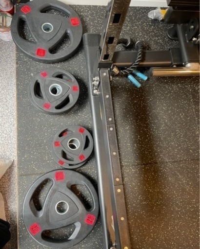 トレーニング器具 全て揃ってます