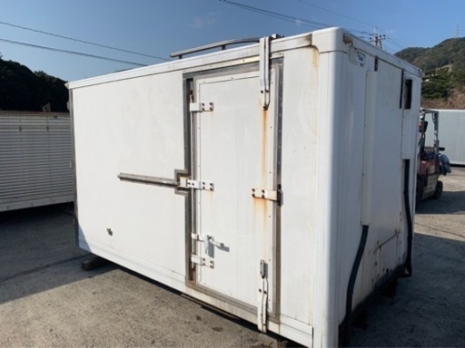No.711 保冷バン 2ｔ 車  アルミ 箱 バイク 倉庫 トラック コンテナ 米 保管庫 物置 DIY