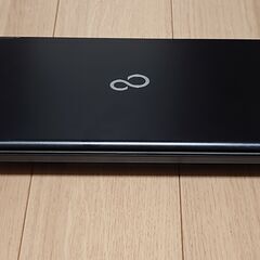 富士通 13.3インチ Core i5 10GB RAM 500GB HDD DVDスーパーマルチの画像