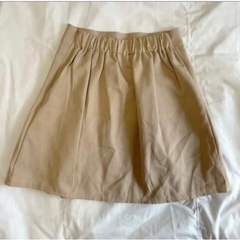 ブラウンスカートの画像