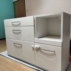Kitchen cabinets の画像