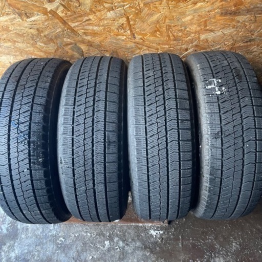 バリ山　BRIDGESTONE ブリヂストン　ブリジストン　VRX2 185/60R15 スタッドレス タイヤ　2019年製　15インチ