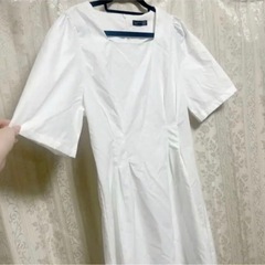 韓国 白ワンピースの画像