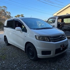 お話し中 月末渡し H23年 ホンダフリードスパイク車検6年7月の画像