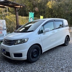 お話し中 月末渡し H23年 ホンダフリードスパイク車検6年7月の画像