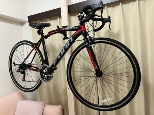 ①ロードバイク　②おまけ：バイクハンガー壁掛けフック