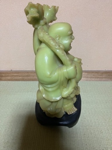 美術工芸品　　ヒスイ布袋様