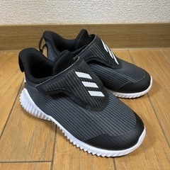 【美品・1回のみ使用】アディダスキッズシューズ15センチの画像