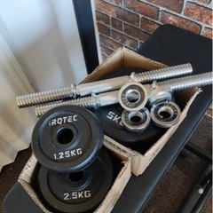 ●アイロテックのダンベル20kg×2 ●サンワのチンニングスタンド ●インクラインベンチのセットの画像