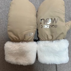 手袋　ニューバランス