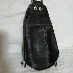 本革スマホケース、小物ケースの画像