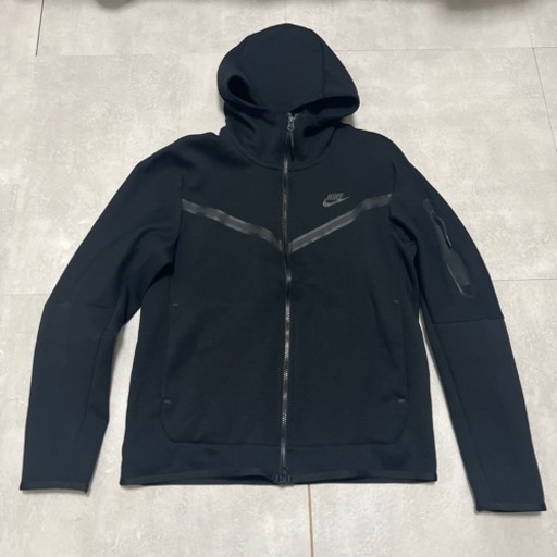 NIKE テックフリース パーカー