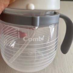 コンビ　combi トレーニングマグカップの画像
