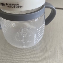 コンビ　combi トレーニングマグカップの画像