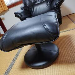 [お譲り先決まりました]一人用リクライニングソファー ＆オットマン付の画像