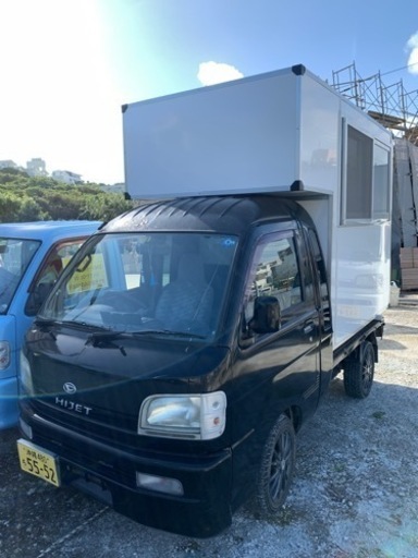 キッチンカー荷台のBOX