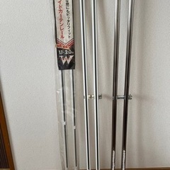 【完了しました】カーテンレール3本　ダブル伸縮式1.1〜2.0m×2本と167cm1本の画像