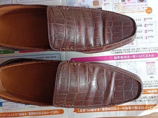 クロコ型押しシューズ