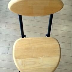 椅子　おりたたみ式の画像
