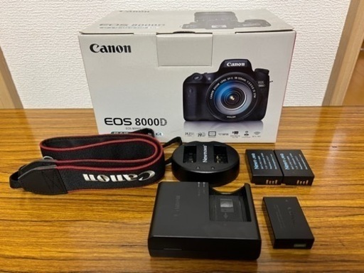 キャノン カメラ / eos 8000Dとレンズ二つ