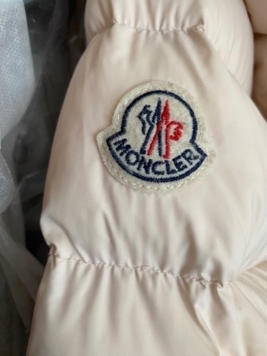 MONCLER ダウンジャケット