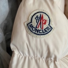 MONCLER ダウンジャケットの画像