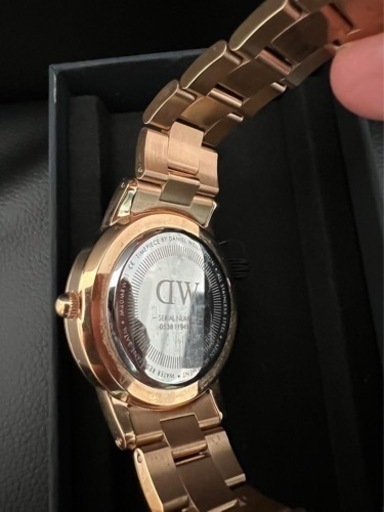 譲渡予定者決定　美品　danielwellingtonの時計