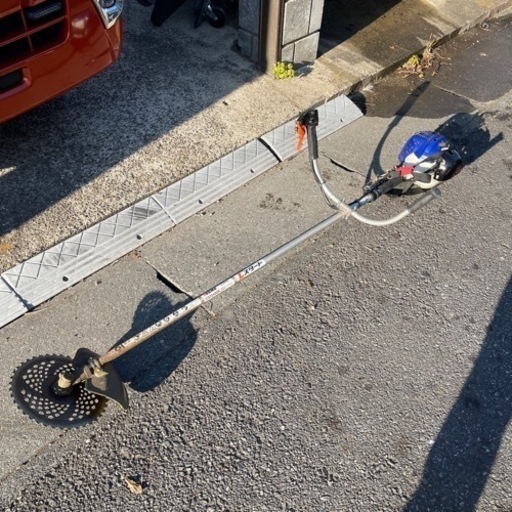 刈り払い機