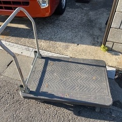 大きい台車の画像