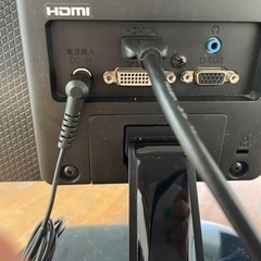 LGパソコンモニター　接続機器付　24インチ 2台の画像
