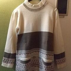 ちょっと長めのセーター　Lサイズくらい