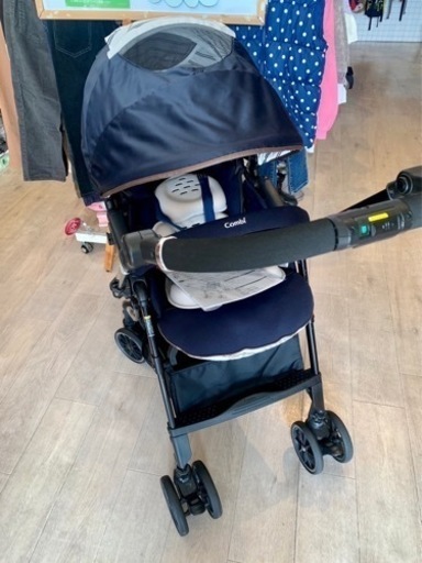 ■店頭引取限定■美品☆コンビ　ベビーカー　スゴカル４キャス♫定価60500円