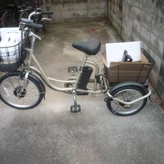 電動アシスト三輪自転車