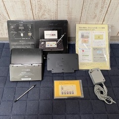 ニンテンドー3DS コスモブラックの画像