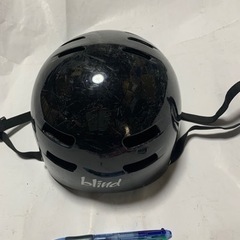 ヘルメット スケボー スケートボードの画像