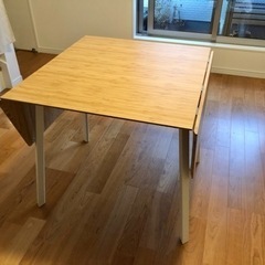 IKEA ダイニングテーブルPS 2012 竹の画像
