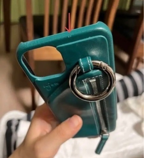 ajew green iPhone13 ケース（付属紐付）