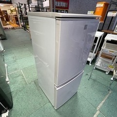 【リサイクルサービス八光　田上店　安心の1か月保証　配達・設置OK】シャープ   [冷蔵庫 （137L・つけかえどっちもドア） 2ドア ベージュ系]SJ-PD14B-C