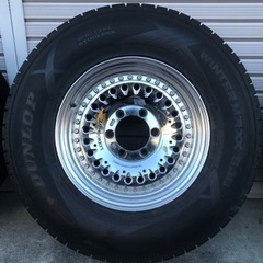 プラド　ハイラックス　スタッドレス　265/70 R16 ダンロップ