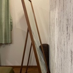 ニトリの鏡の画像