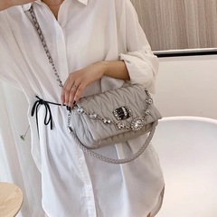 1/30まで！miumiu風 ショルダーバッグの画像