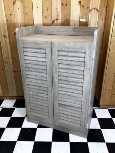 美品!! ルーバーシューズボックス　オーク　全体：幅600 × 奥行335 × 高さ900　4段　玄関　靴箱　オシャレ