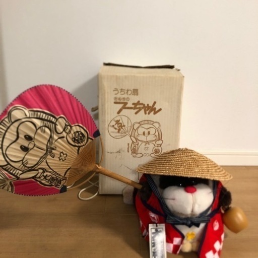 うちわ扇　たぬきのふーちゃん　とっくりたん