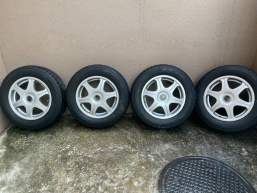 スタッドレスタイヤホイールセット　195 65 R15 c27セレナ等